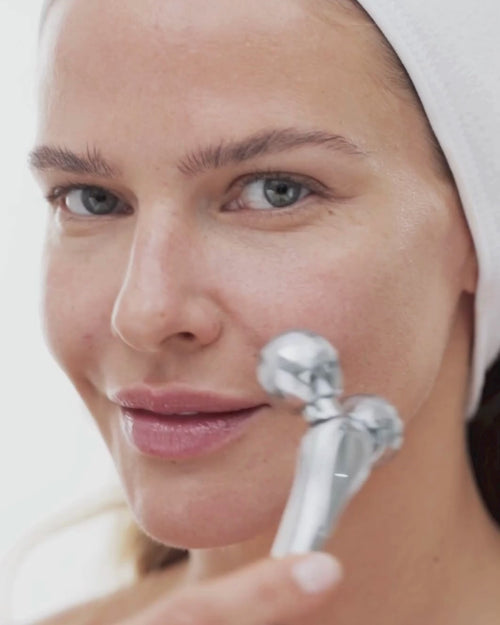 Load image 1 in gallery view. Contouring Face Roller
